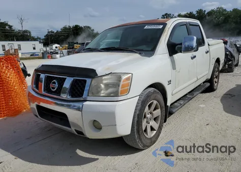 2004 Nissan Titan Xe z USA, uszkodzony, nr VIN 1N6AA07AX4N569962